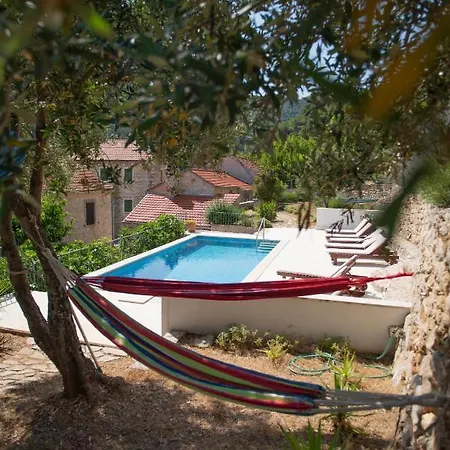 Villa Stone Marjan *