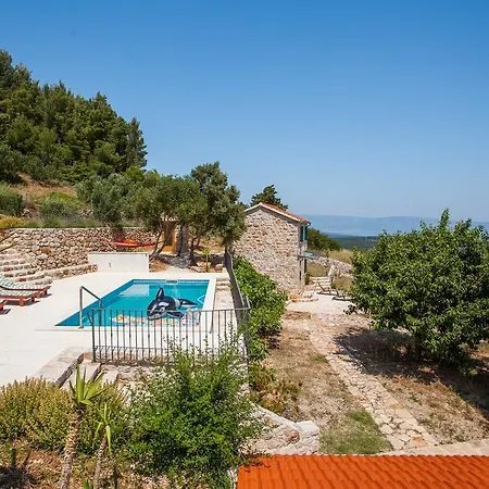 Villa Stone Marjan *