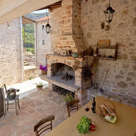 Stone Marjan * Pitve