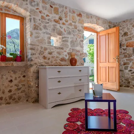 Stone Marjan *