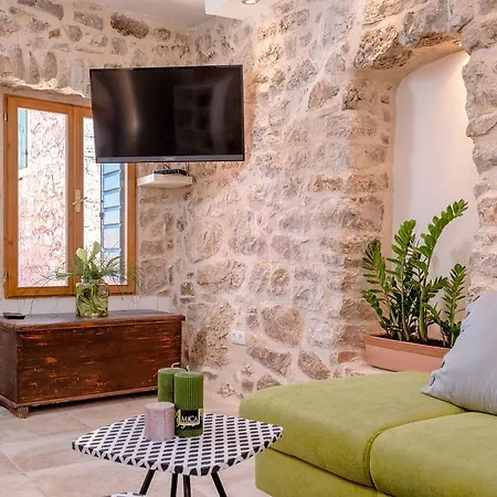 Villa Stone Marjan