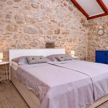 Villa Stone Marjan