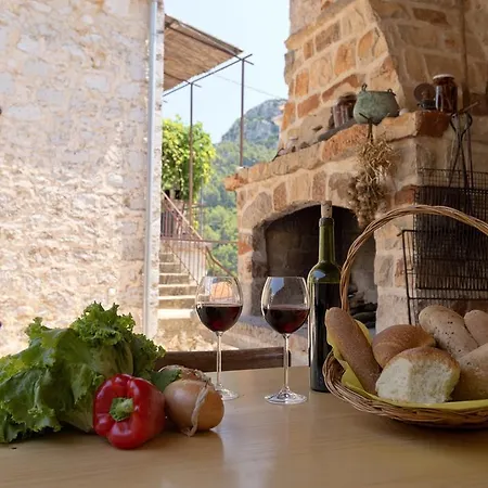 Villa Stone Marjan Pitve