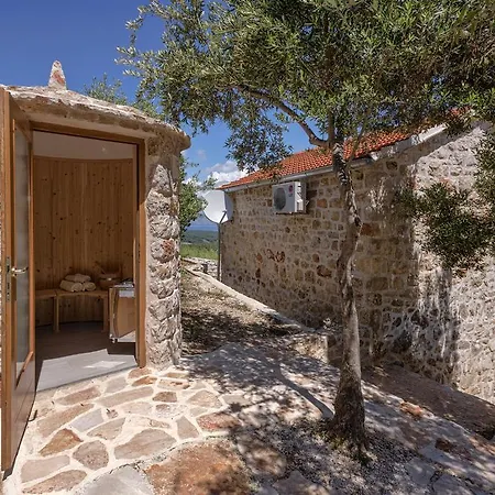 Villa Stone Marjan *