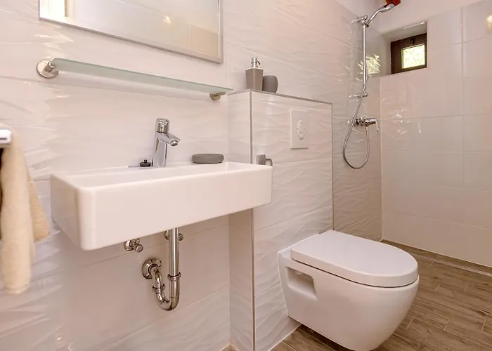 Villa Stone Marjan Pitve