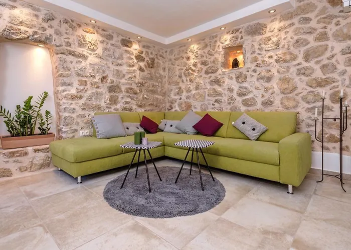 Villa Stone Marjan *