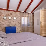 Villa Stone Marjan *
