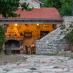 Villa Stone Marjan Pitve