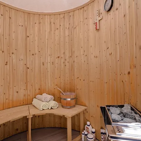 빌라 Stone Marjan Pitve